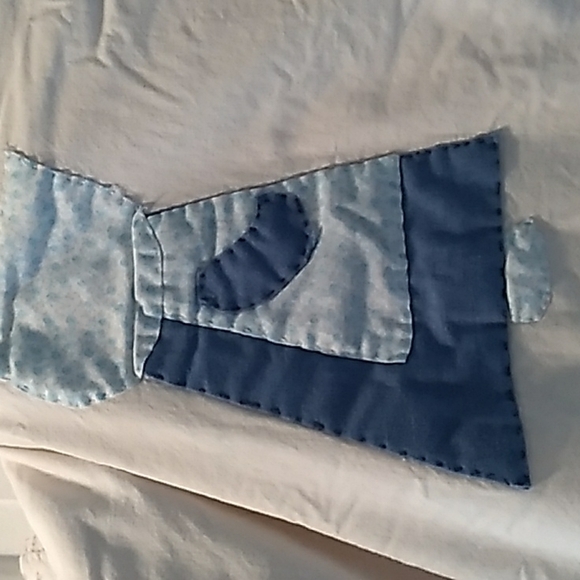 Vintage handmade baby girl quilt - Picture 3 of 8